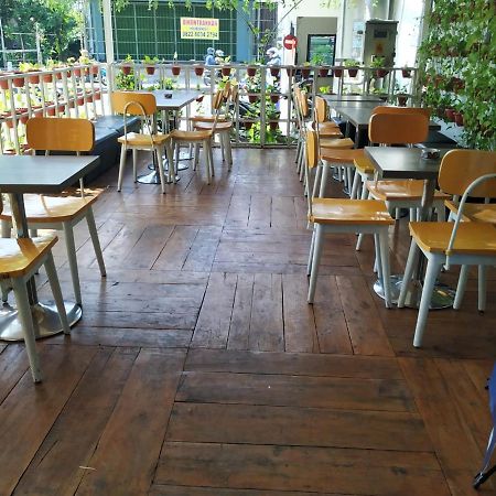 Green Red Hotel Syariah Jombang Exterior foto