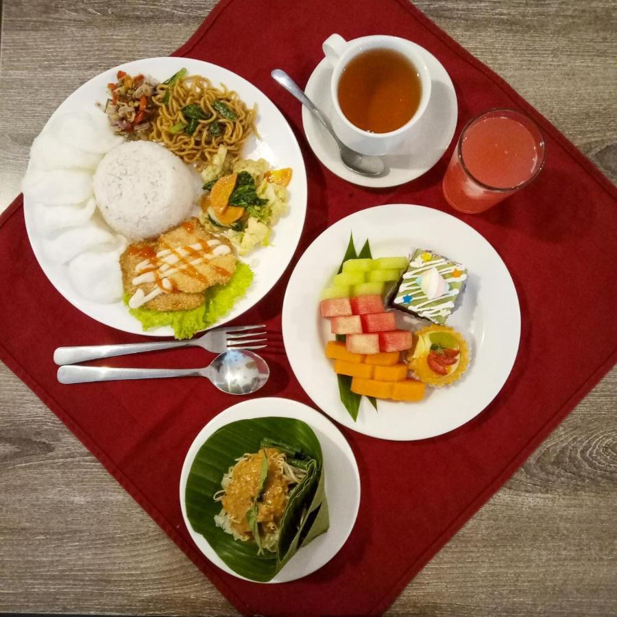 Green Red Hotel Syariah Jombang Exterior foto